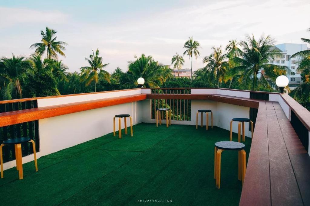 סוראט תאני Sleepbox Hostel Suratthani מראה חיצוני תמונה